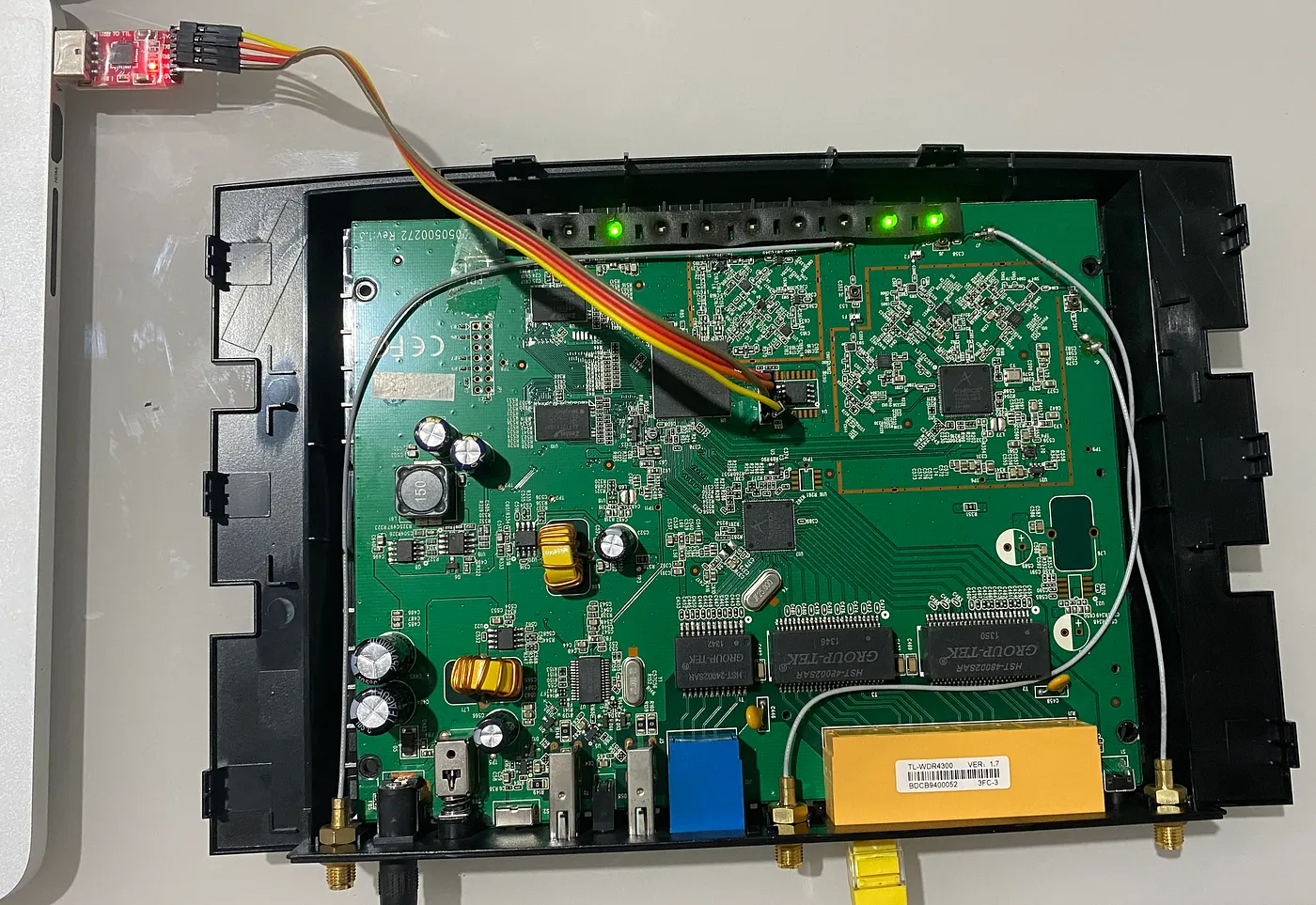 My WDR4300 connected through serial